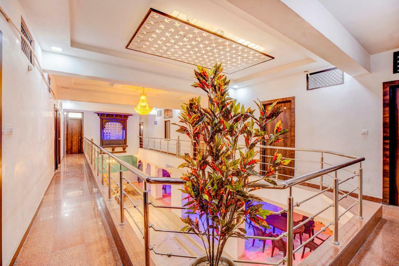 Fabhotel Himanshi Udaipur Exterior foto